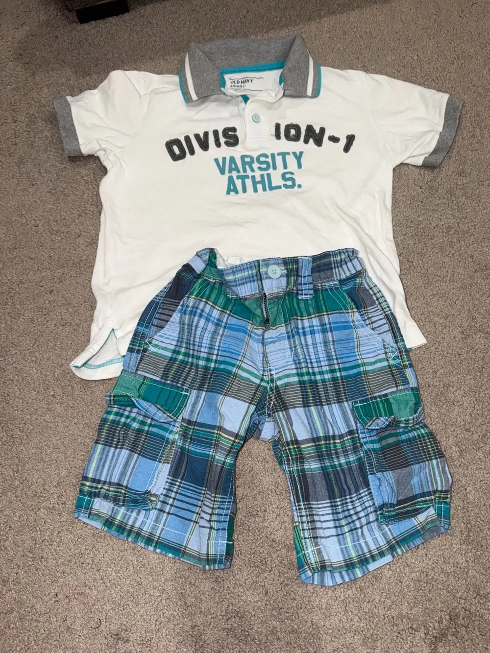 Boys Size 6 Clothing Bundle – Old Navy, H&M, Janie & Jack & More – 6 Pieces